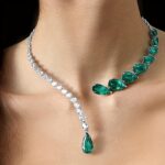 Elegant Bridal Teardrop Necklace – Sparkling Rhinestone Pendant - Image 5