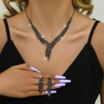 3pcs Rhinestone Claw Chain Set – Elegant Necklace & Earrings - Image 10