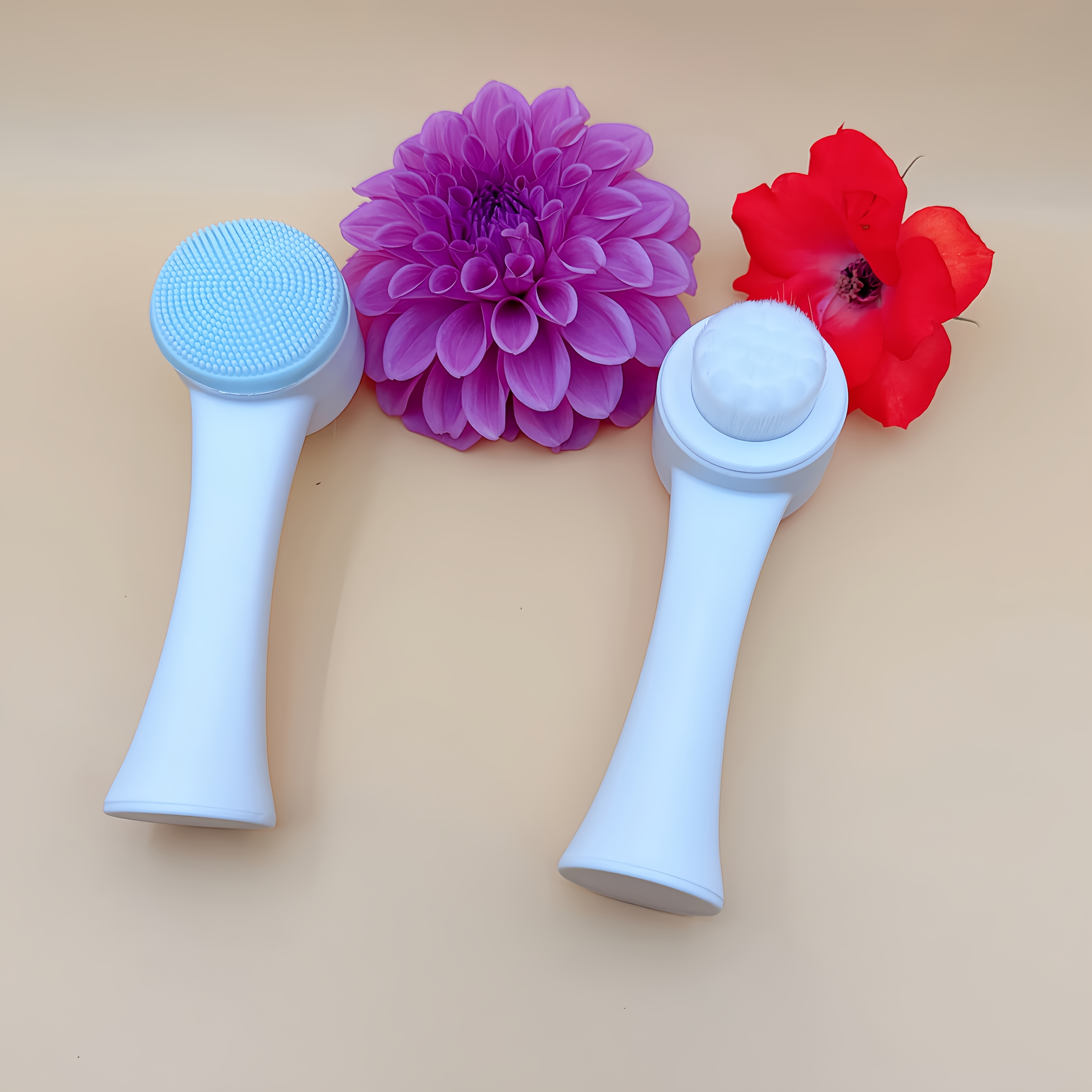 3D Facial Cleansing Brush with Dual Sides, Handheld Exfoliating Scrubber for The Face, Ideal for And Massage, Featuring Soft Hair And Cleanser - Image 4