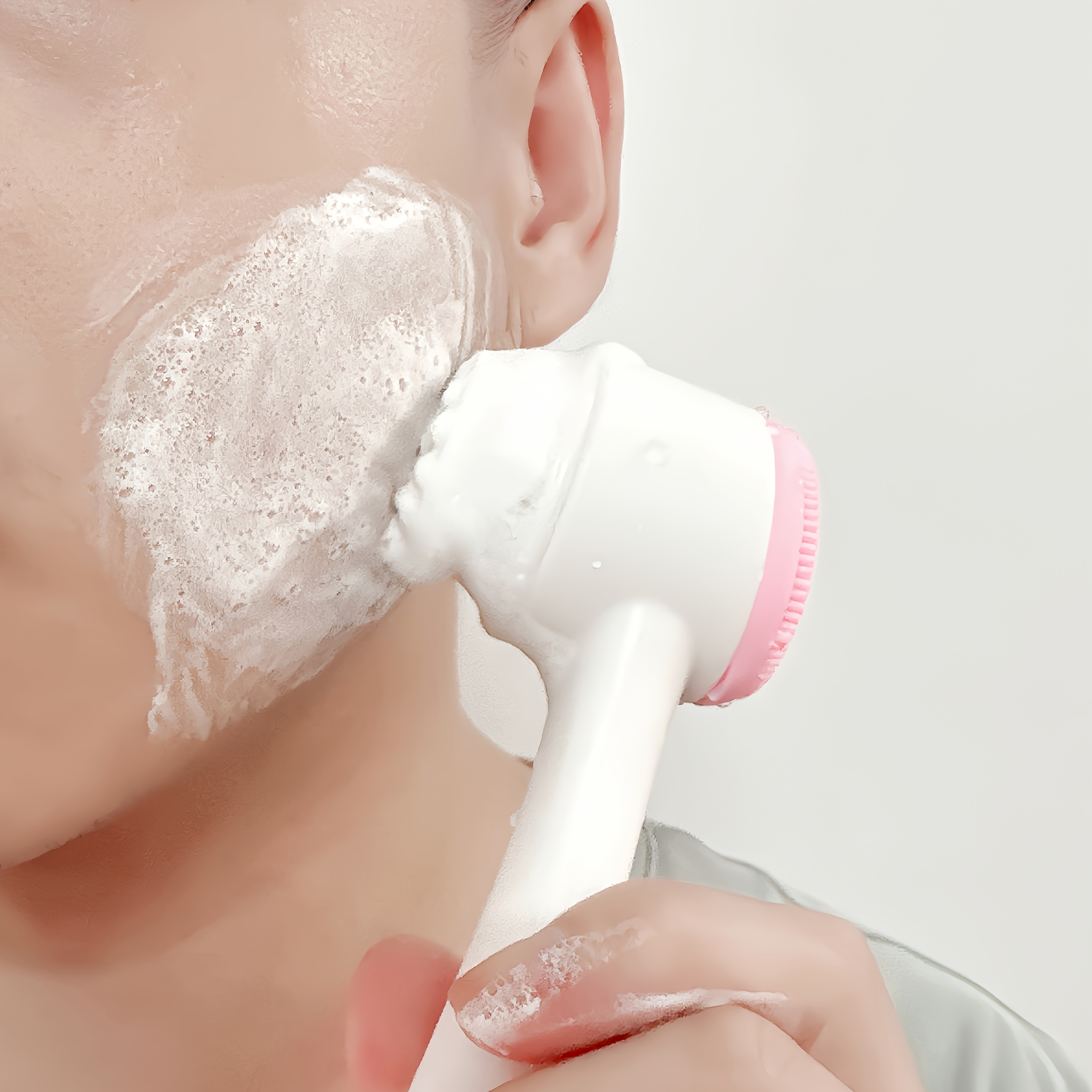 3D Facial Cleansing Brush with Dual Sides, Handheld Exfoliating Scrubber for The Face, Ideal for And Massage, Featuring Soft Hair And Cleanser - Image 2