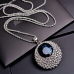High-End Round Long Sweater Chain – Versatile Winter Necklace - Image 4