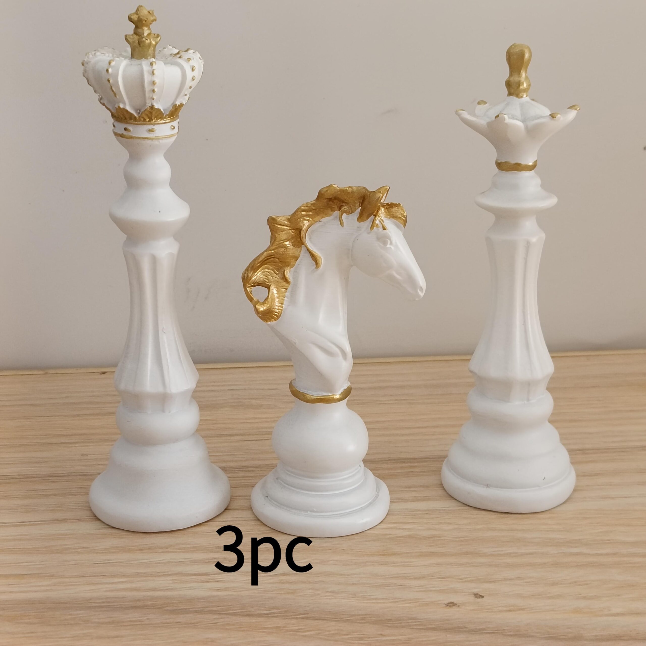 3pcs of Black and Golden Resin Chess Ornaments, Luxurious Black and Golden Chess Pieces, Suitable for Home Decoration- Ideal for Living Rooms and Study Rooms. Desk Arrangement - Image 3