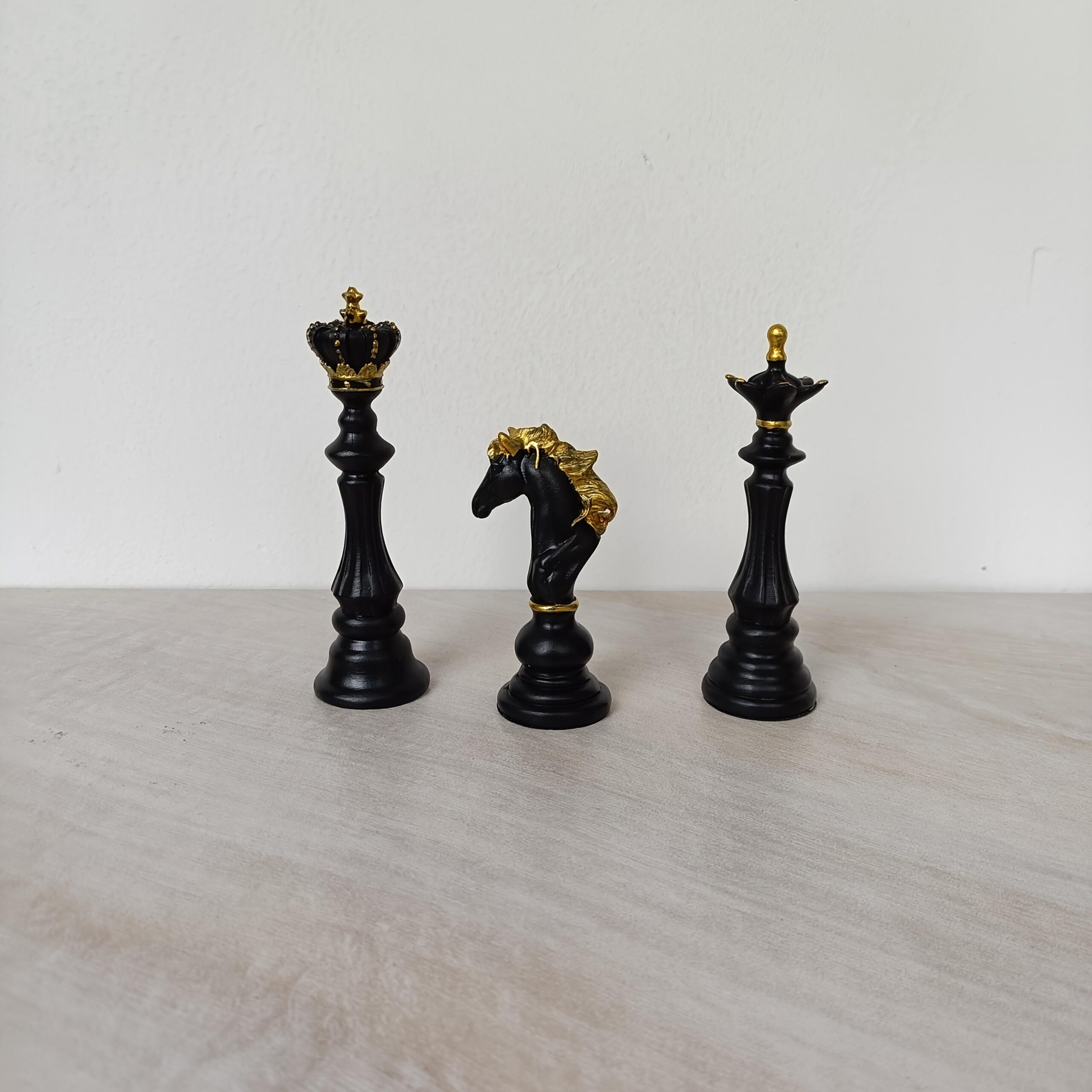 3pcs of Black and Golden Resin Chess Ornaments, Luxurious Black and Golden Chess Pieces, Suitable for Home Decoration- Ideal for Living Rooms and Study Rooms. Desk Arrangement - Image 10