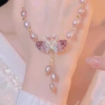 Luxury Swan Pearl Necklace with Unique Pendant - Image 2